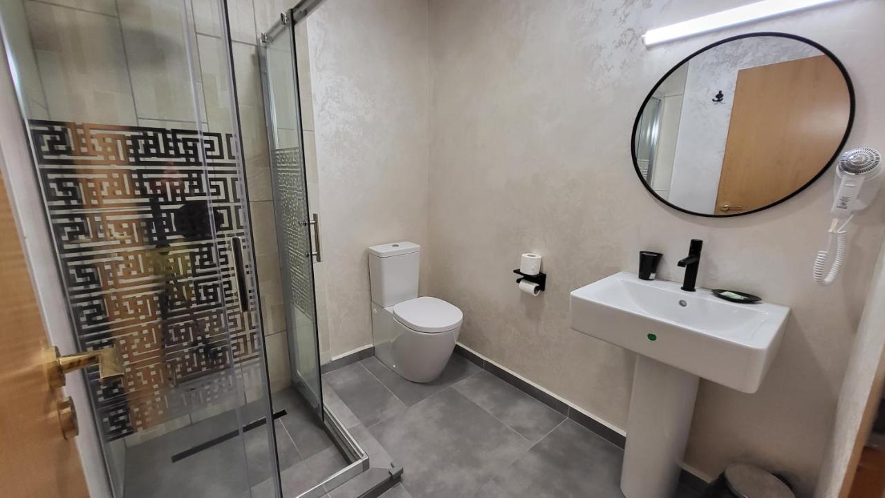 Boutique Global Aparthotel Brassó Kültér fotó