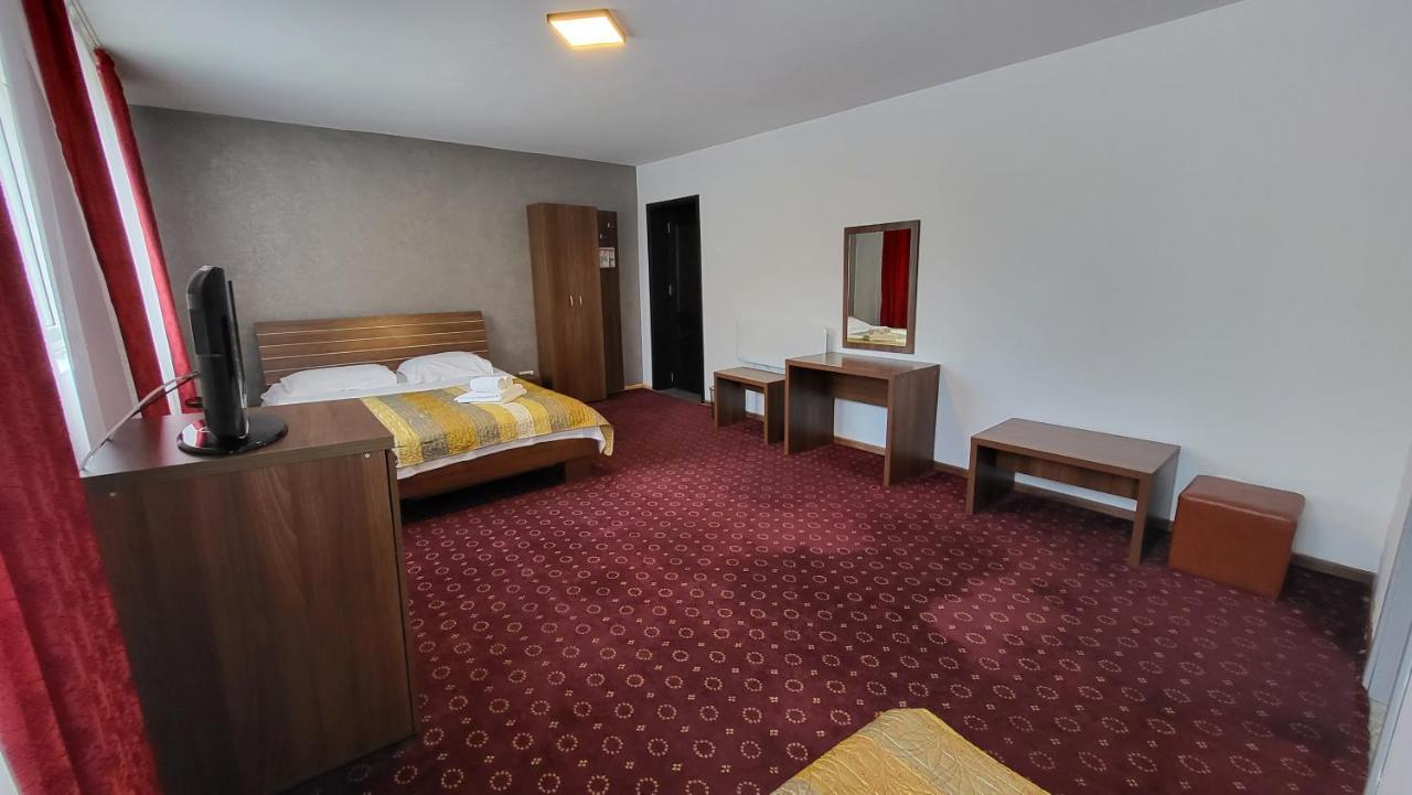 Boutique Global Aparthotel Brassó Kültér fotó