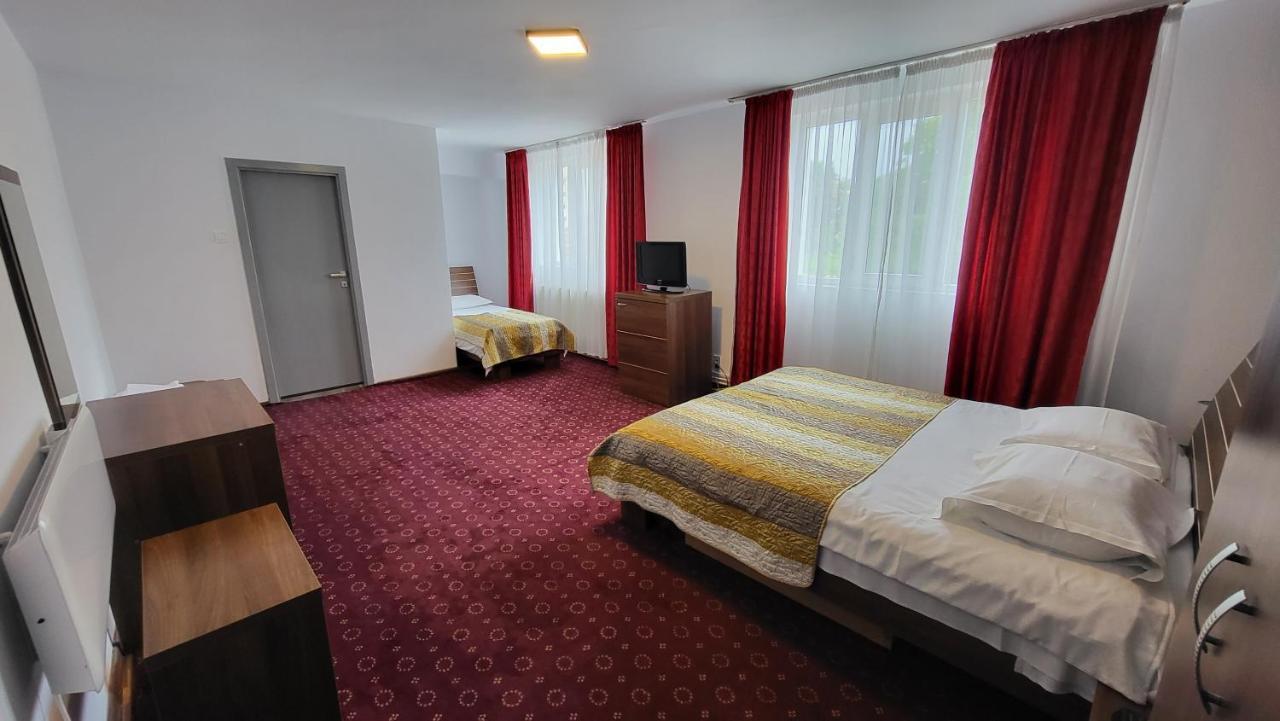 Boutique Global Aparthotel Brassó Kültér fotó