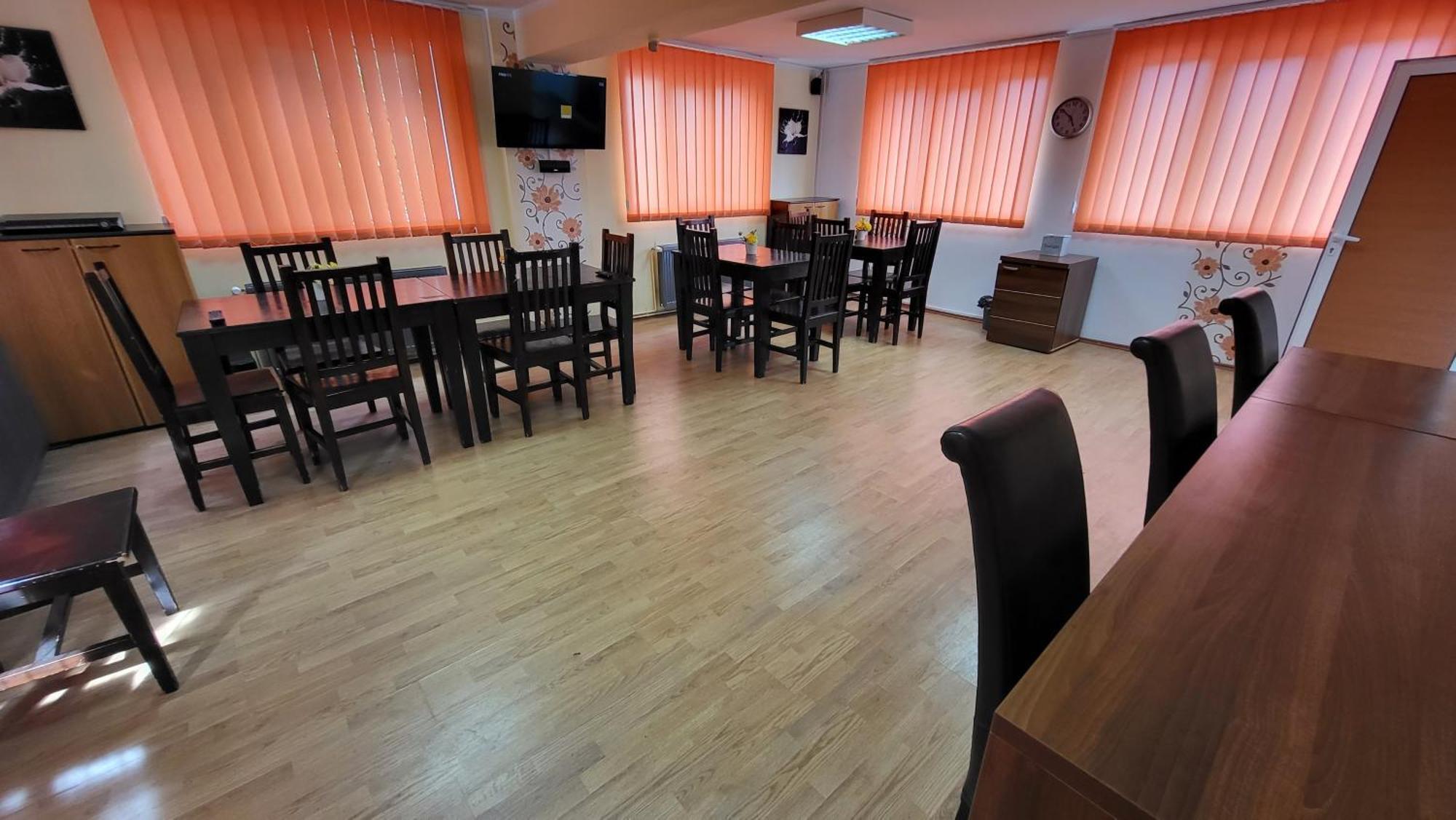 Boutique Global Aparthotel Brassó Kültér fotó