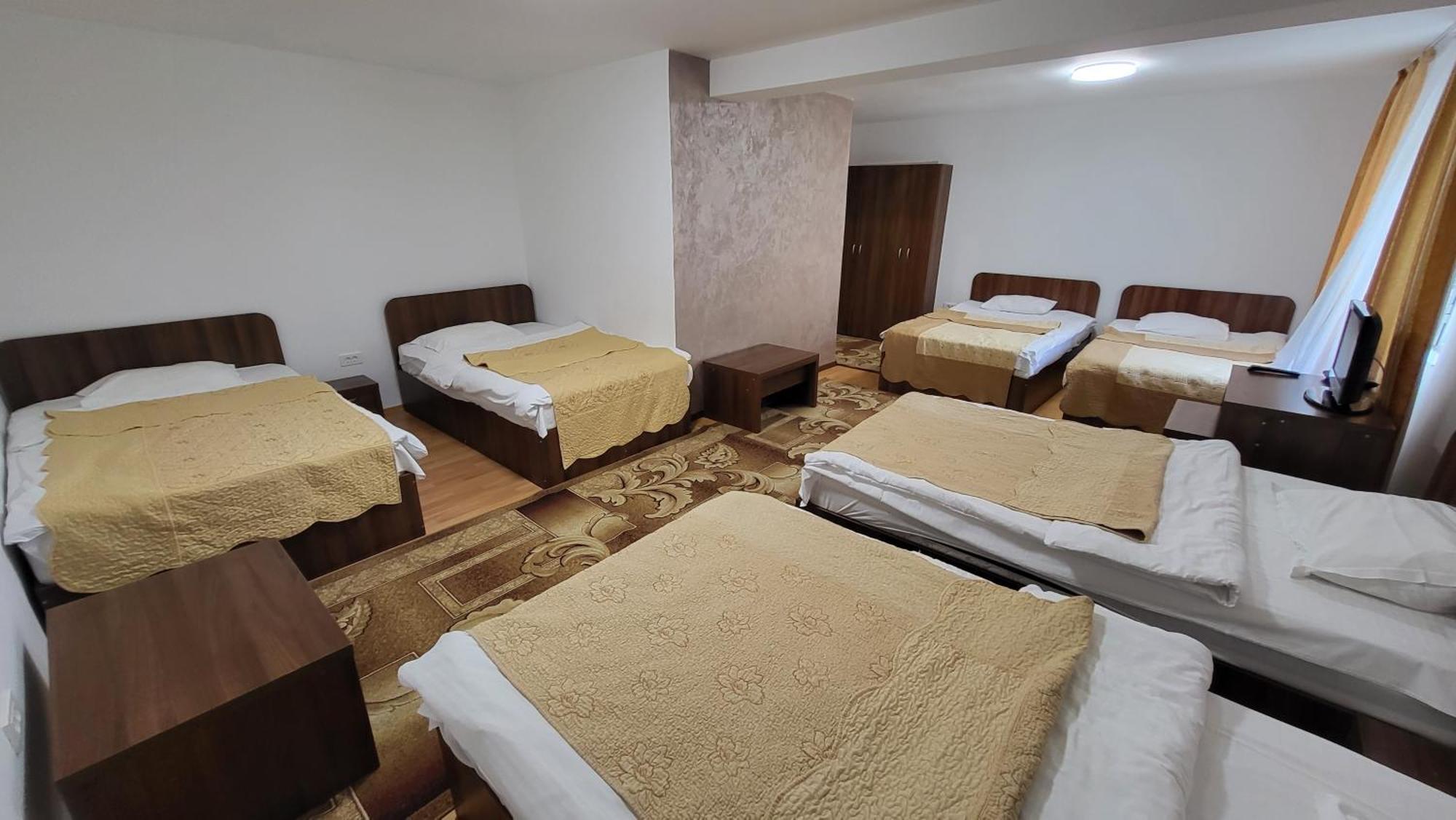 Boutique Global Aparthotel Brassó Kültér fotó