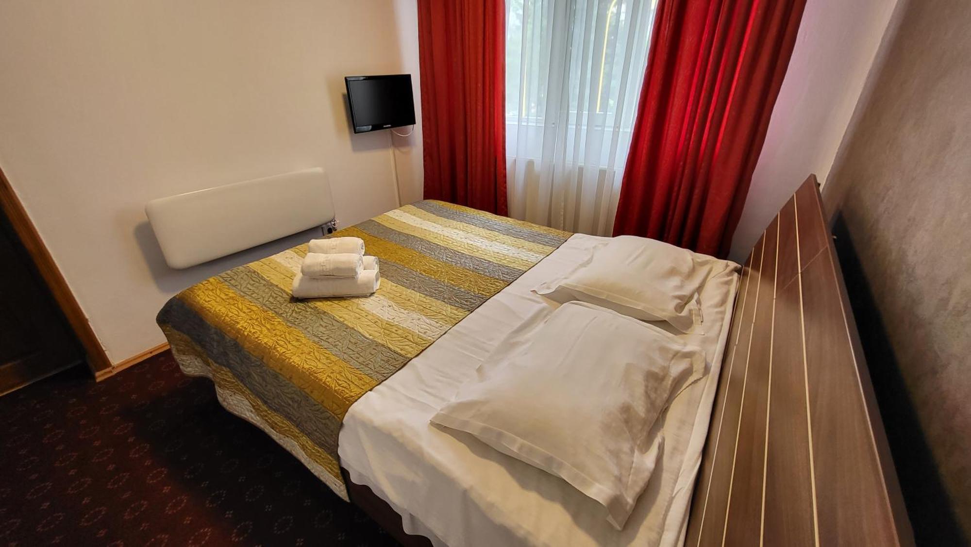 Boutique Global Aparthotel Brassó Kültér fotó