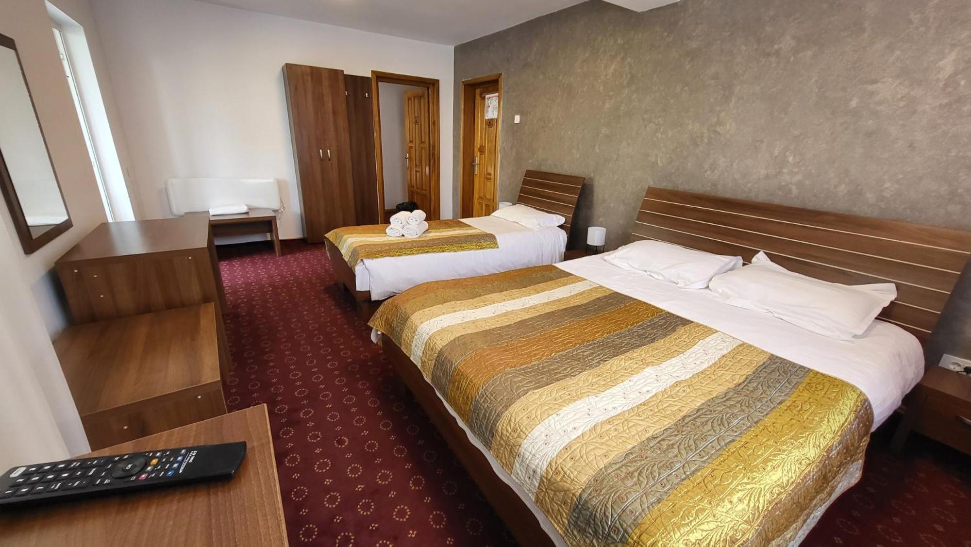 Boutique Global Aparthotel Brassó Kültér fotó
