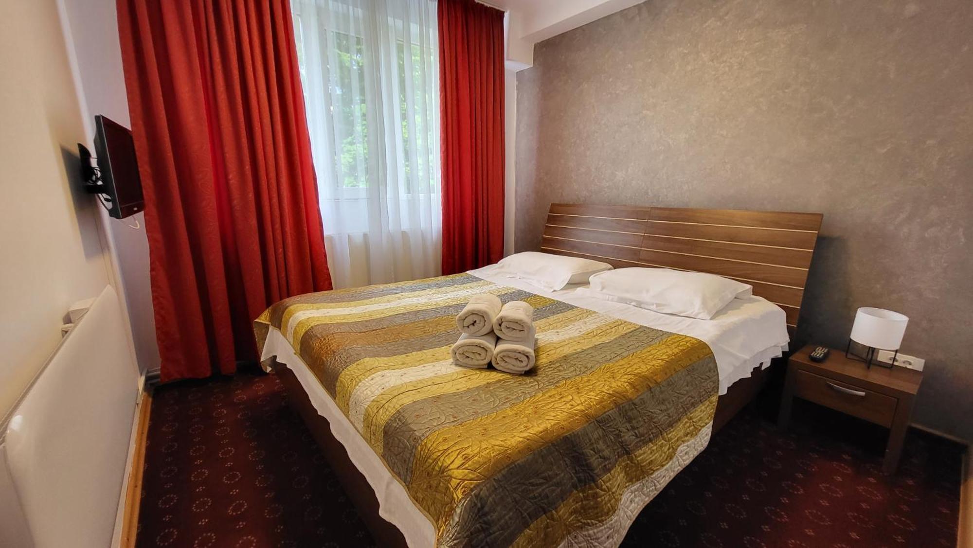 Boutique Global Aparthotel Brassó Kültér fotó