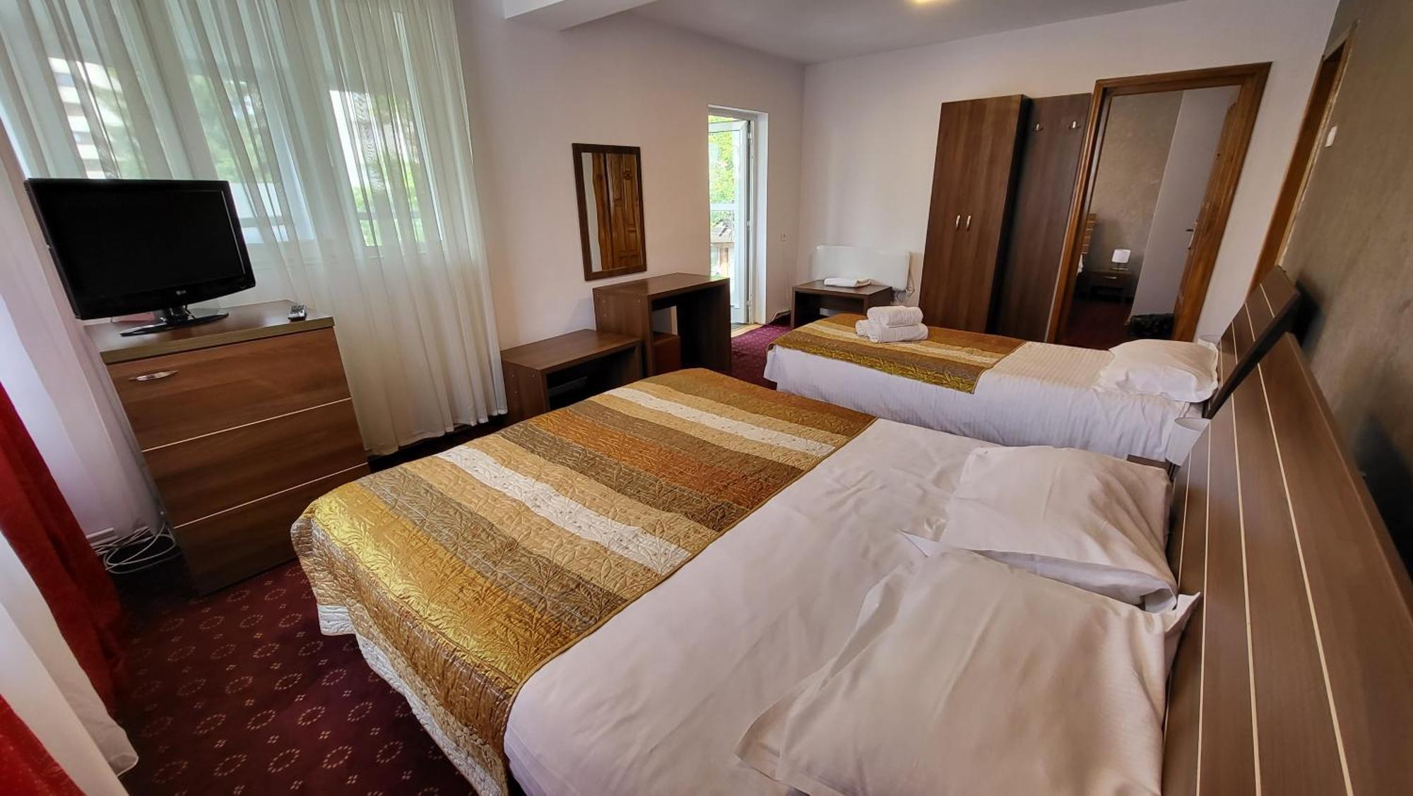 Boutique Global Aparthotel Brassó Kültér fotó